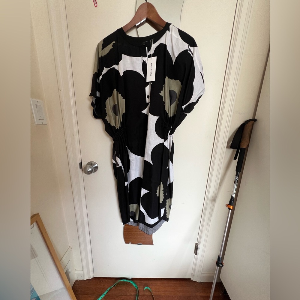 Marimekko Black and White Unikko Dress - Picture 7 of 8